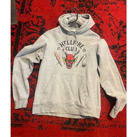 Stranger Things Hells Fire Size Small Gray Hoodie Sweatshirt Netflix Official Me - Picture 1 of 7